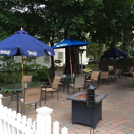 Hunters Grille And Tap At The Grafton Inn מראה חיצוני תמונה