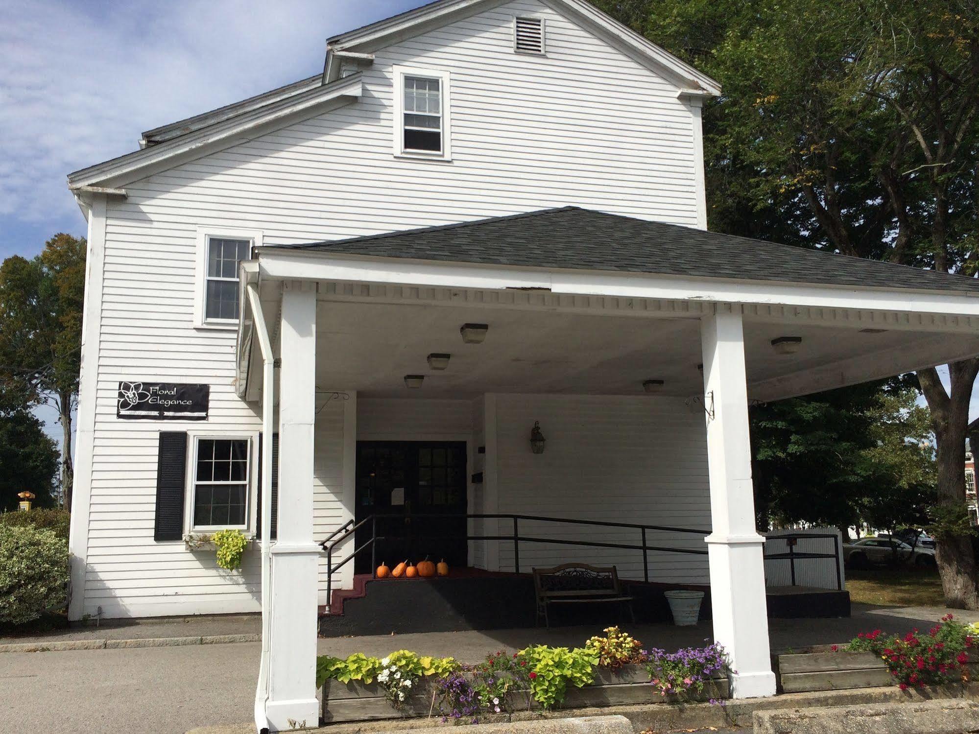Hunters Grille And Tap At The Grafton Inn מראה חיצוני תמונה
